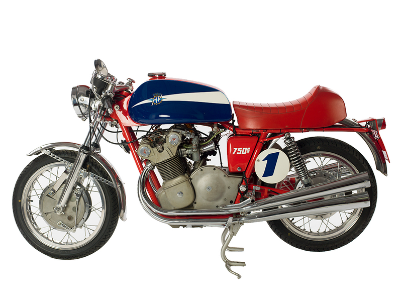 Illustration for article titled Vacant NYC Store Turned Into A Treasure Trove Of Beautiful Motorcycles